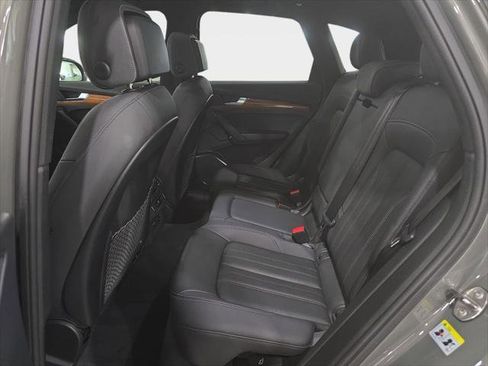 Certified 2023 Audi Q5 2.0T Premium w/ Convenience Package AWD/4WD image 12