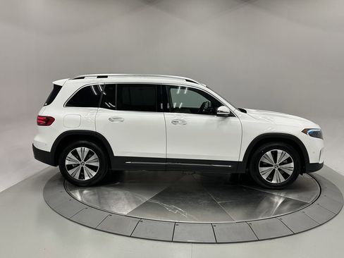 Certified 2024 Mercedes-Benz EQB 250+ image 8