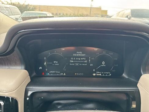 Used 2021 Lincoln Nautilus Reserve image 19