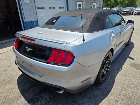 Used 2020 Ford Mustang Premium RWD image 5