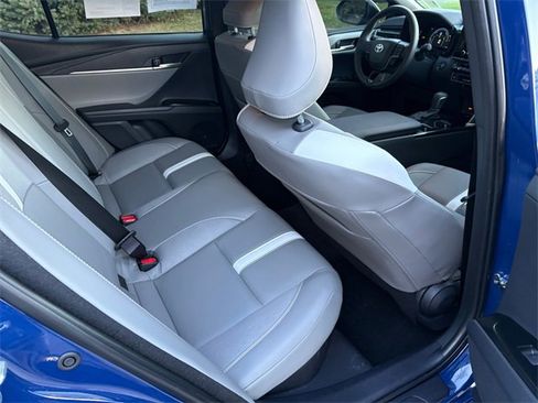 Used 2025 Toyota Camry SE image 20