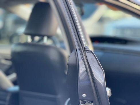 Used 2015 Toyota Prius Four image 5