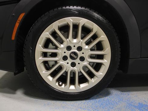 Certified 2025 MINI Cooper S image 25