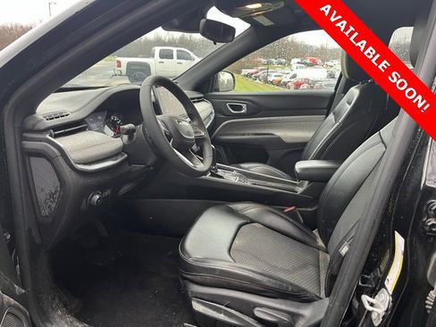 Certified 2023 Jeep Compass Latitude image 3