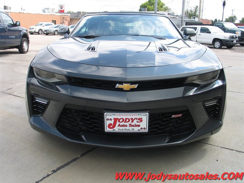 Used 2018 Chevrolet Camaro SS RWD image 29