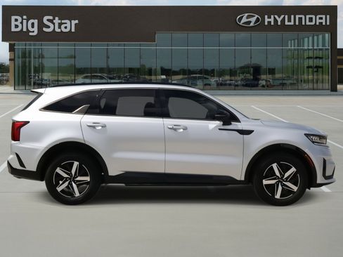 Used 2022 Kia Sorento EX FWD image 5
