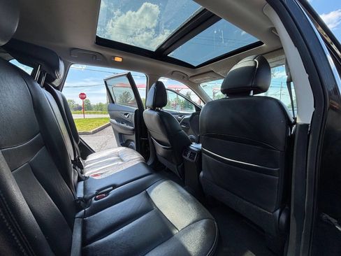 Used 2016 Nissan Rogue SL w/ SL Premium Package FWD image 9