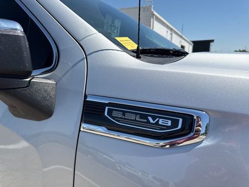 Used 2019 GMC Sierra 1500 SLE w/ SLE Value Package AWD/4WD image 10
