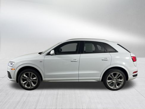 Used 2016 Audi Q3 2.0T Prestige w/ Prestige Package image 4