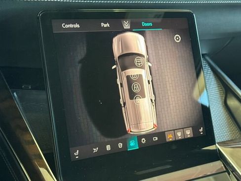 New 2026 Cadillac Escalade ESV Platinum Sport AWD/4WD image 22