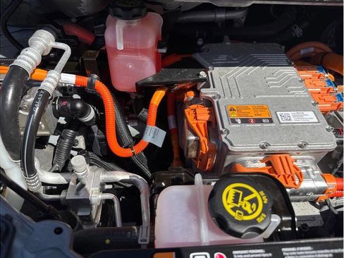 Used 2021 Chevrolet Bolt LT FWD image 27