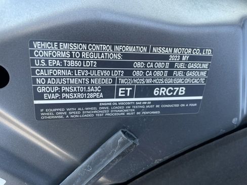 Used 2023 Nissan Rogue SV image 43