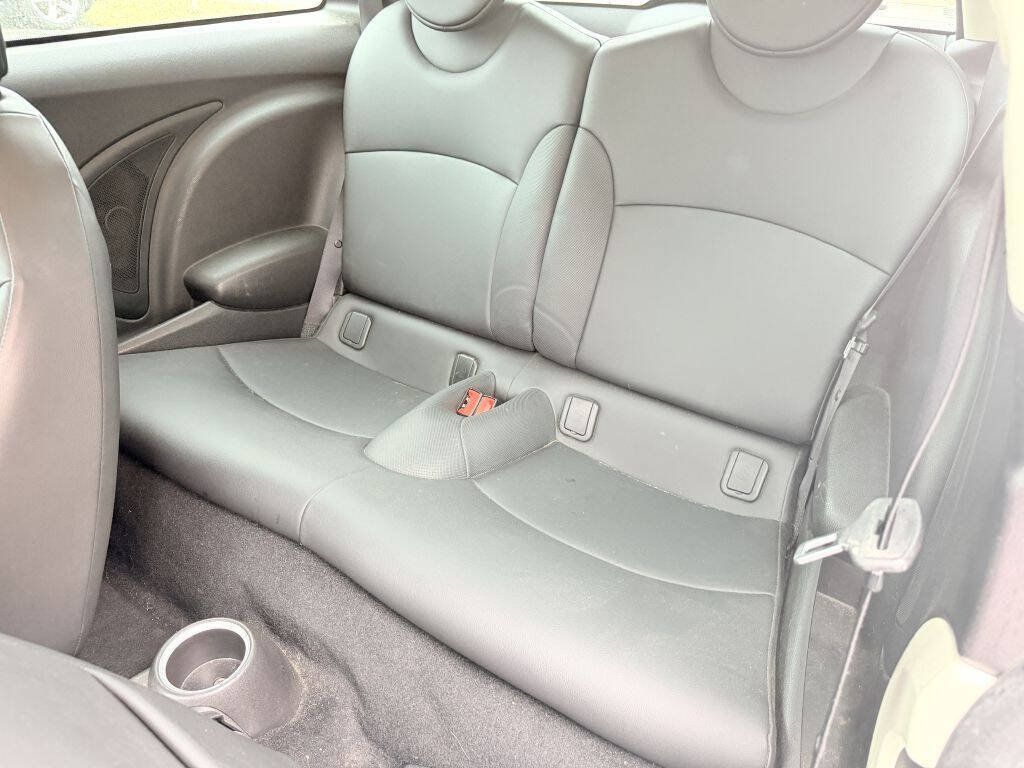Used 2013 MINI Cooper Hardtop FWD image 6