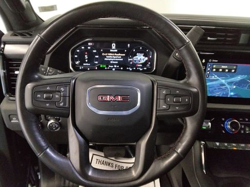 Used 2024 GMC Sierra 2500 AT4X image 12