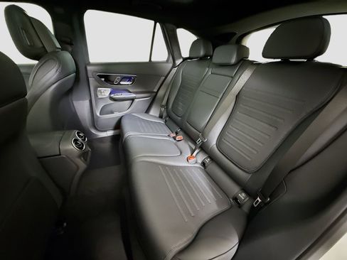 Used 2026 Mercedes-Benz GLC 300 4MATIC image 26