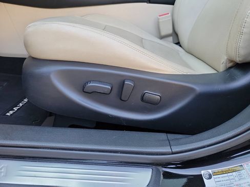 Used 2020 Nissan Maxima 3.5 SL w/ Floor Mat Group FWD image 25