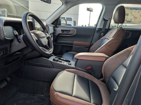 New 2026 Ford Bronco Sport Outer Banks w/ Outer Banks Tech Package+ AWD/4WD image 18
