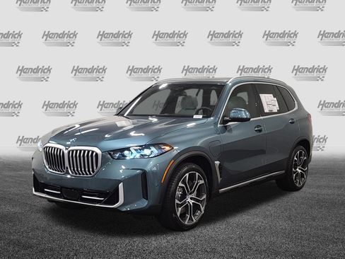 New 2026 BMW X5 xDrive50e image 3