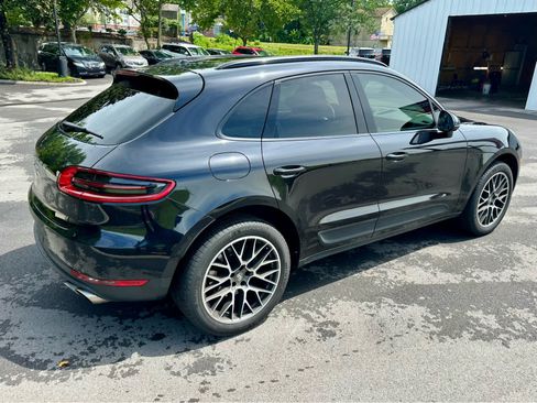 Used 2017 Porsche Macan S AWD/4WD image 5