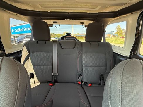 Used 2022 Jeep Wrangler Unlimited Rubicon w/ Cold Weather Group image 25