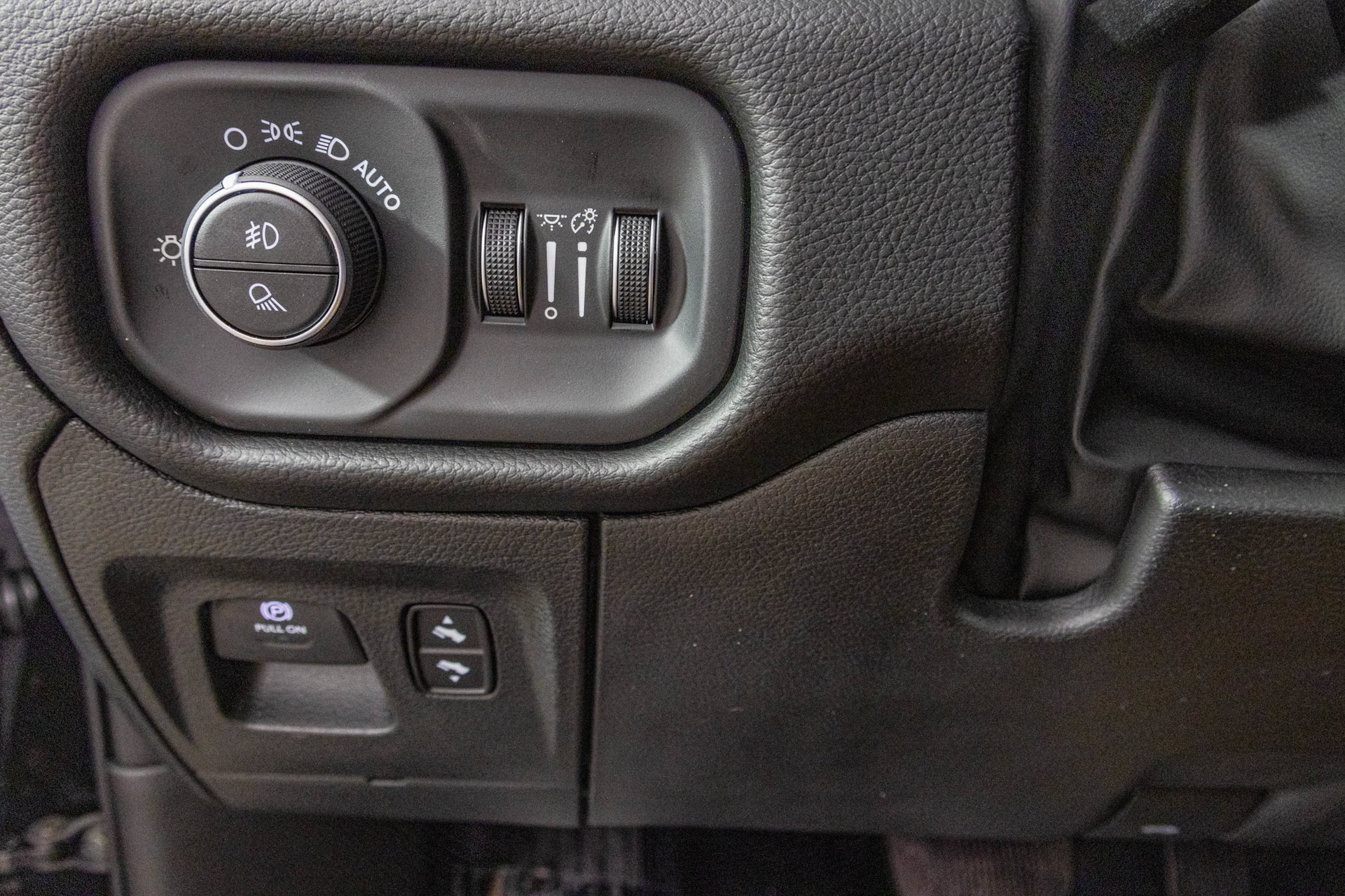 New 2027 RAM 1500 Laramie AWD/4WD image 35
