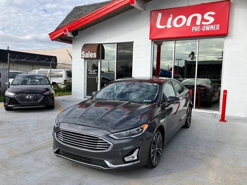 Used 2020 Ford Fusion Titanium AWD/4WD image 3