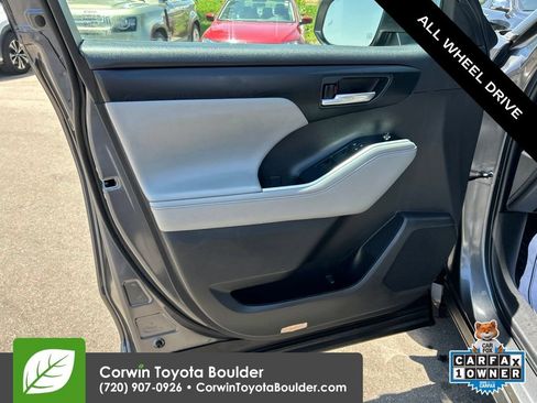 Used 2023 Toyota Highlander XLE AWD/4WD image 24