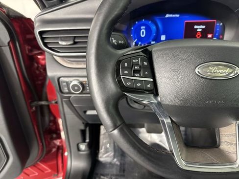 Used 2022 Ford Explorer Platinum w/ Technology Package AWD/4WD image 13