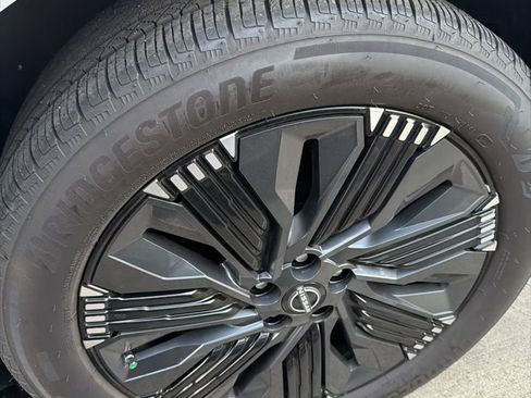 Used 2025 Nissan Murano Platinum w/ Cargo Package image 13