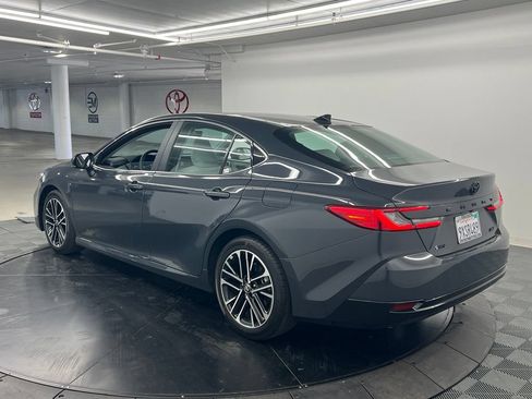 Used 2026 Toyota Camry XLE FWD image 4