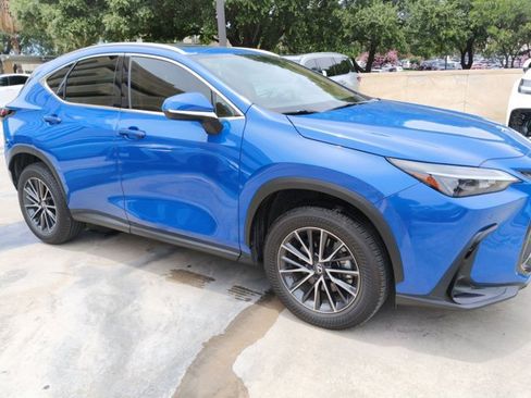 Used 2025 Lexus NX 250 FWD w/ Towing Package (2000 Lbs) image 5
