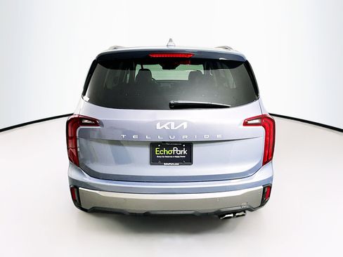 Used 2025 Kia Telluride S image 7