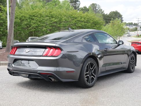 Used 2020 Ford Mustang Premium image 5