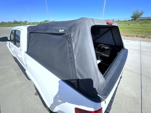 Used 2022 Toyota Tacoma SR5 AWD/4WD image 24