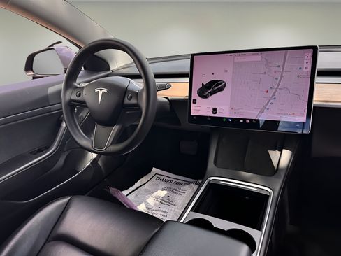 Used 2021 Tesla Model 3 RWD image 8