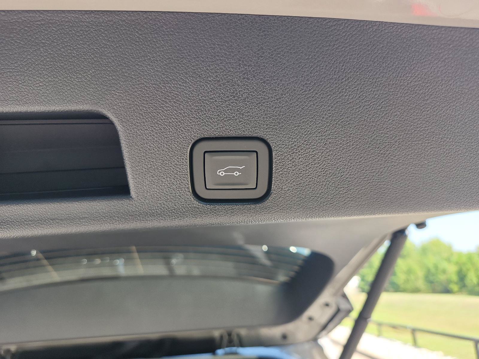 New 2027 GMC Acadia AT4 w/ AT4 Reserve Package AWD/4WD image 9