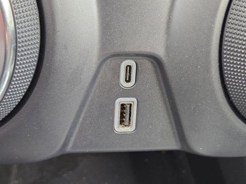 Used 2025 Chevrolet Blazer LT image 27