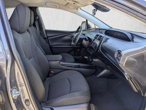 Used 2019 Toyota Prius LE w/ Carpet Mat Package image 19