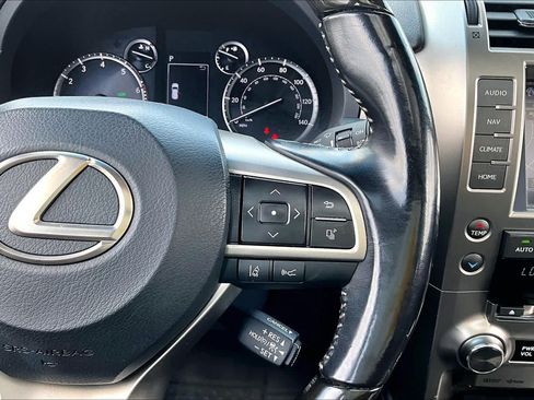 Used 2020 Lexus GX 460 Premium w/ Premium Package AWD/4WD image 25