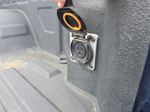 Used 2022 Chevrolet Silverado 1500 Custom image 37