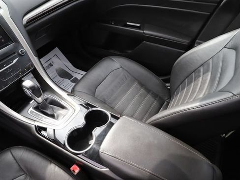 Used 2015 Ford Fusion SE w/ Equipment Group 502A FWD image 28