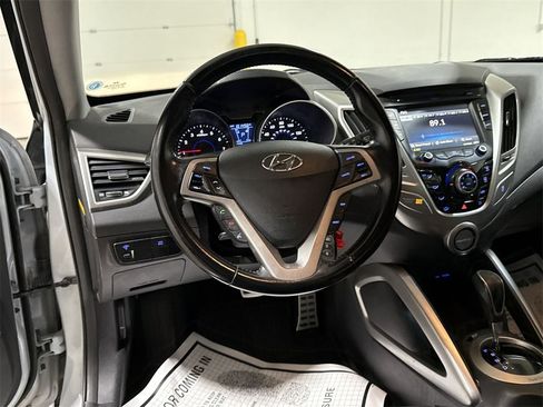 Used 2014 Hyundai Veloster RE:FLEX Edition image 19