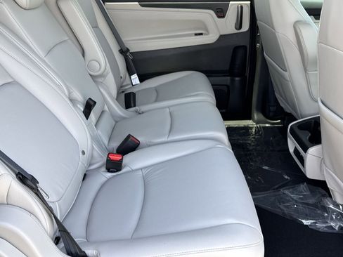 New 2026 Honda Odyssey EX-L image 8