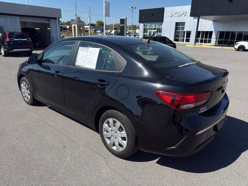 Used 2021 Kia Rio LX FWD image 3