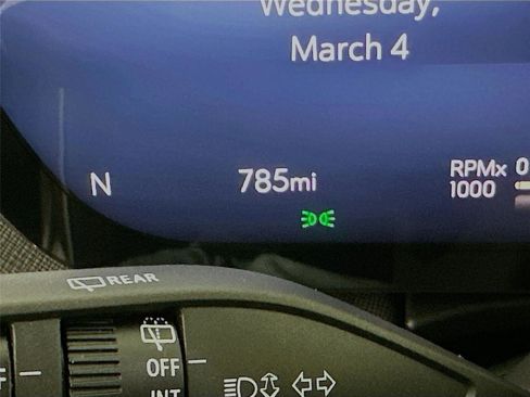 Used 2025 Buick Enclave Preferred w/ Super Cruise Package image 19