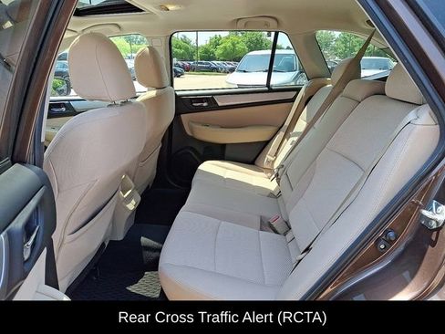 Used 2019 Subaru Outback 2.5i Premium image 14