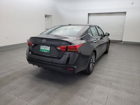 Used 2024 Nissan Altima 2.5 SV FWD image 9