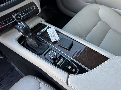 Used 2016 Volvo XC90 T6 Momentum w/ Protection Package Plus AWD/4WD image 46