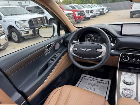Used 2023 Genesis GV80 2.5T w/ Advanced Package AWD/4WD image 18