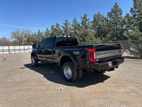 Used 2022 Ford F450 Platinum w/ FX4 Off-Road Package AWD/4WD image 4